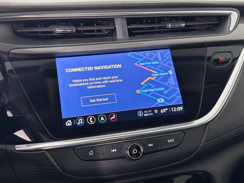 Used 2021 Buick Encore GX Essence w/ Advanced Technology Package image 17