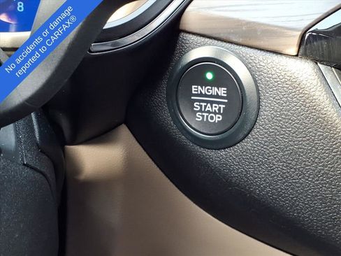 Used 2020 Ford Escape Titanium image 24