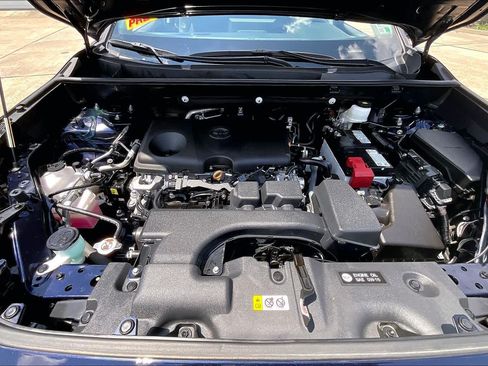 Used 2024 Toyota RAV4 XLE FWD image 30