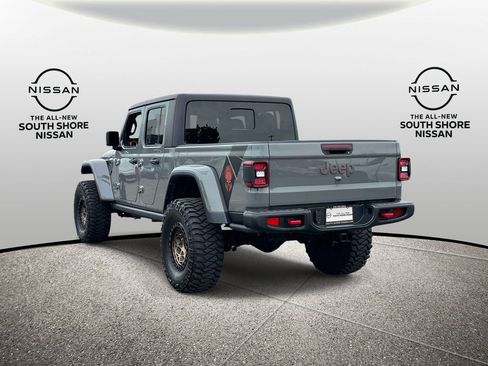 Used 2022 Jeep Gladiator Rubicon w/ Dual Top Group AWD/4WD image 6