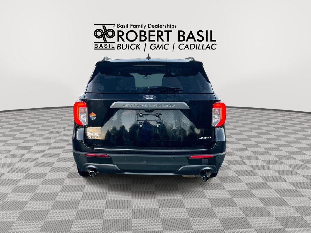 Used 2021 Ford Explorer XLT w/ Equipment Group 202A AWD/4WD image 6
