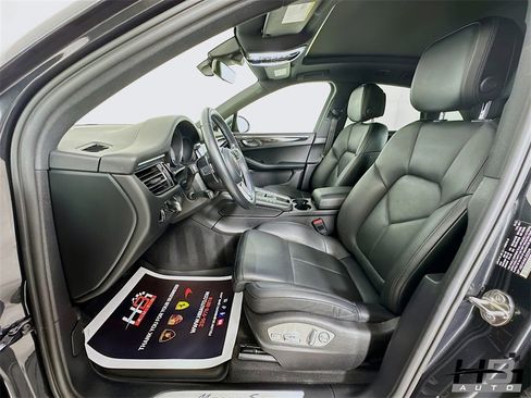 Used 2021 Porsche Macan S image 16