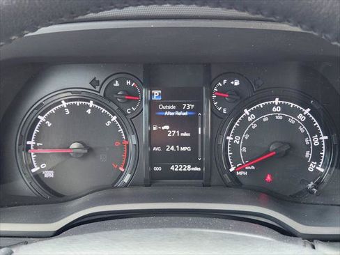 Certified 2023 Toyota 4Runner SR5 Premium AWD/4WD image 11