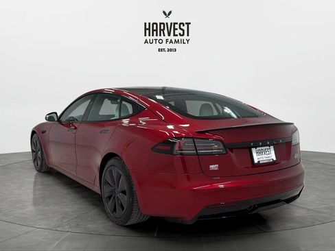 Used 2023 Tesla Model S Plaid image 4