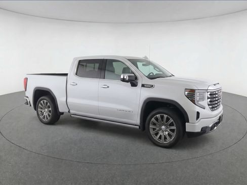 Used 2023 GMC Sierra 1500 Denali AWD/4WD image 3
