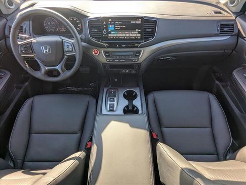 New 2025 Honda Ridgeline RTL image 16