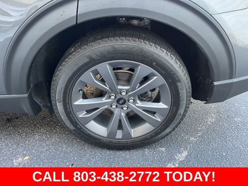 Used 2023 Ford Explorer XLT w/ Equipment Group 202A RWD image 31