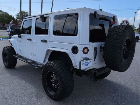 Used 2016 Jeep Wrangler Unlimited Sahara AWD/4WD image 6