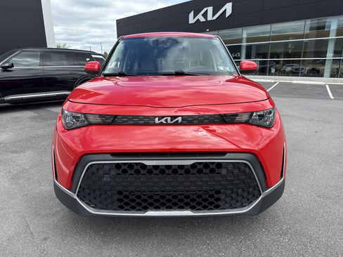 Used 2023 Kia Soul LX FWD image 9