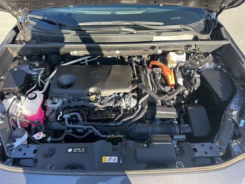 Used 2024 Toyota RAV4 XLE image 31