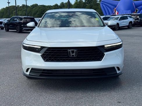 Used 2024 Honda Accord EX image 8