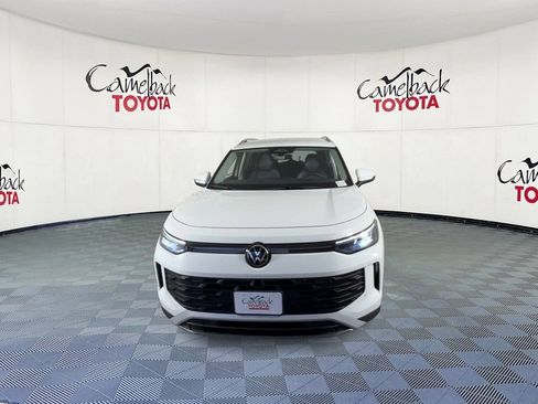 Used 2026 Volkswagen Tiguan SE AWD/4WD image 6