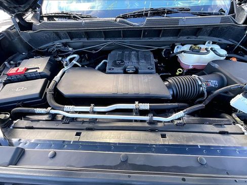 Used 2022 Chevrolet Silverado 1500 Custom w/ LPO, Dark Essentials Package image 10