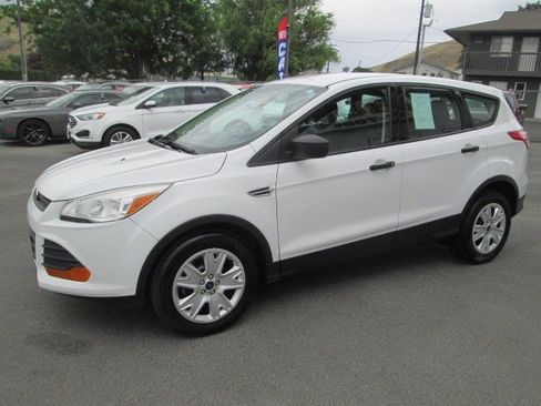 Used 2014 Ford Escape S FWD image 3