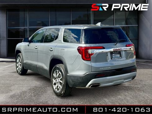 Used 2023 GMC Acadia SLE image 2