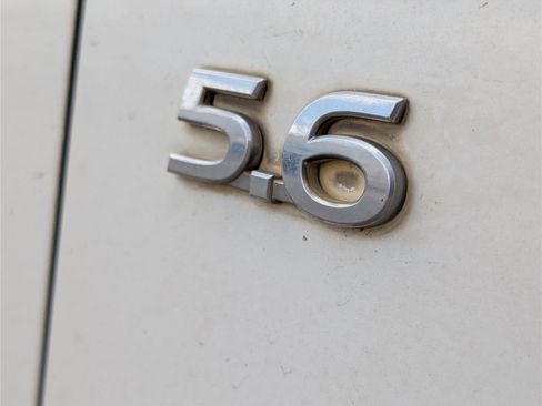 Used 2014 INFINITI QX80 2WD w/ Theater Package image 40