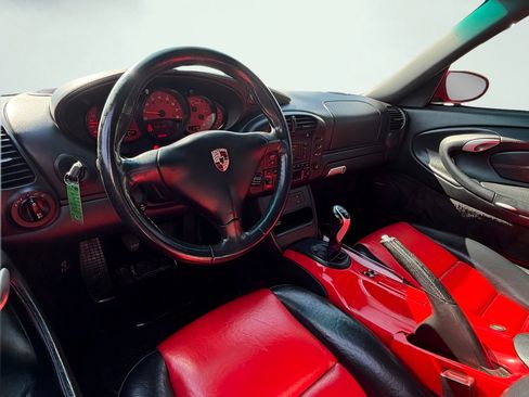 Used 2004 Porsche 911 Carrera RWD image 15