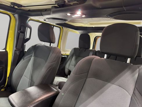Used 2022 Jeep Wrangler Unlimited Sport image 5