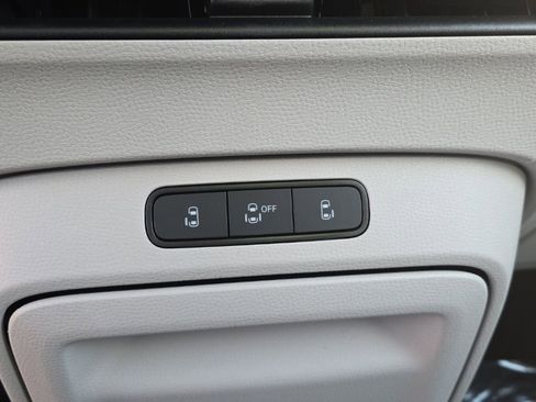 New 2025 Volkswagen ID. Buzz Pro S Plus image 22