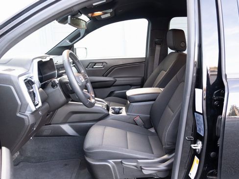 Used 2023 GMC Canyon Elevation w/ Convenience Package image 11