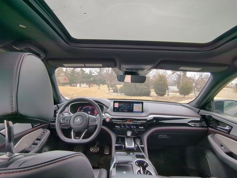 Used 2023 Acura MDX A-Spec image 12