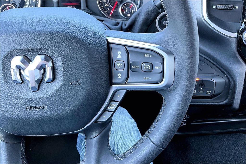 Certified 2026 RAM 2500 Big Horn AWD/4WD image 6