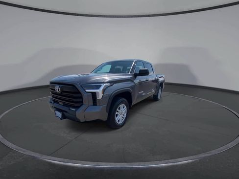 Used 2023 Toyota Tundra SR5 AWD/4WD image 4