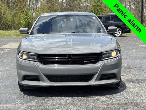 Used 2018 Dodge Charger SXT RWD image 28