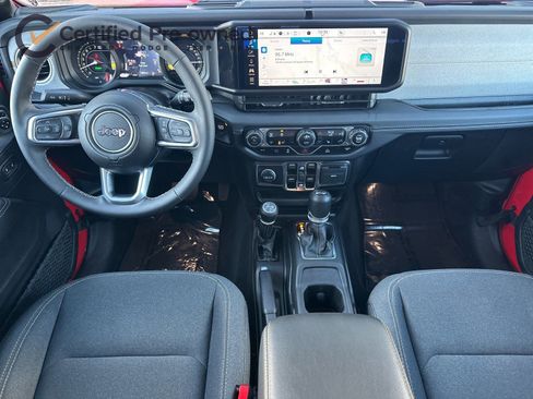 Used 2025 Jeep Wrangler Sahara 4xe image 14