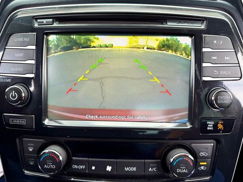 Used 2017 Nissan Maxima 3.5 S image 14