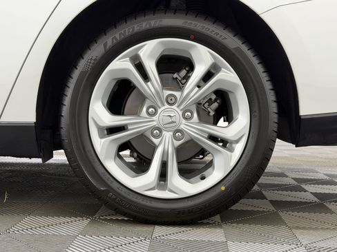 Used 2024 Honda Accord LX image 11