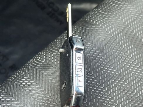 Used 2021 Kia Sportage LX image 26