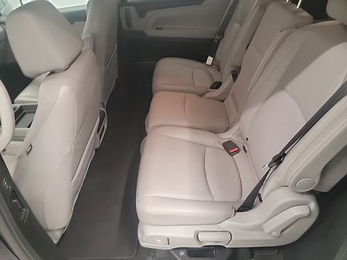 Used 2018 Honda Odyssey EX-L image 10