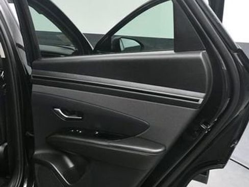 Used 2022 Hyundai Tucson Limited AWD/4WD image 12