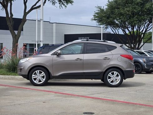 Used 2012 Hyundai Tucson GLS FWD image 4