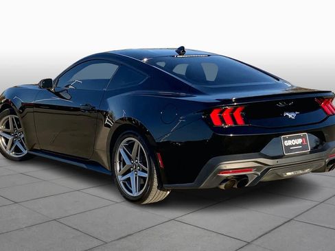 Used 2024 Ford Mustang Premium image 9