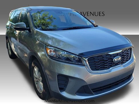 Used 2019 Kia Sorento FWD V6 image 8
