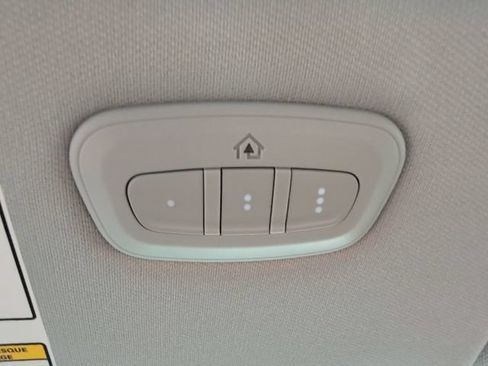 Used 2022 Jeep Cherokee Limited AWD/4WD image 28