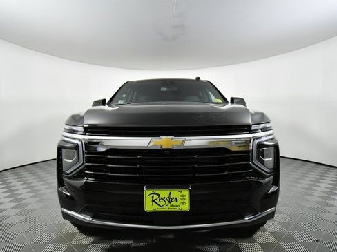 New 2026 Chevrolet Suburban LS image 7