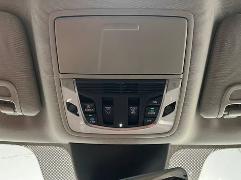Certified 2024 Acura MDX SH-AWD w/ Technology Package image 10