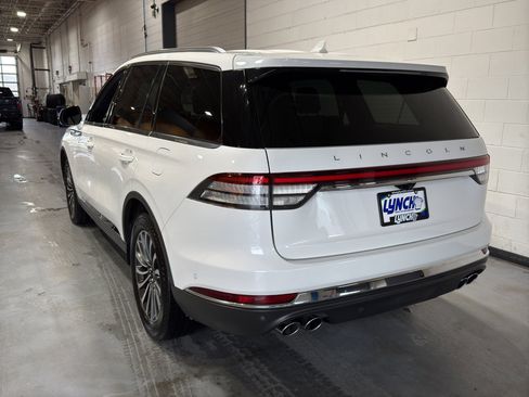 Used 2023 Lincoln Aviator Reserve w/ Equipment Group 201A image 3