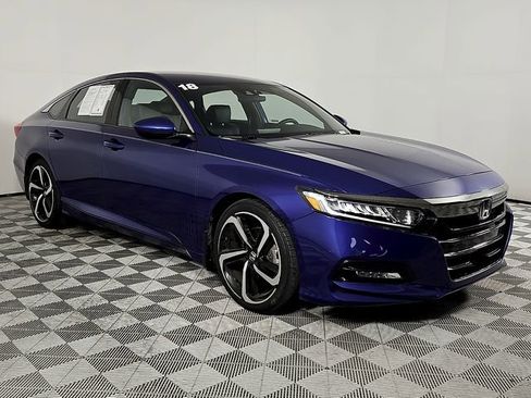 Used 2018 Honda Accord Sport image 3