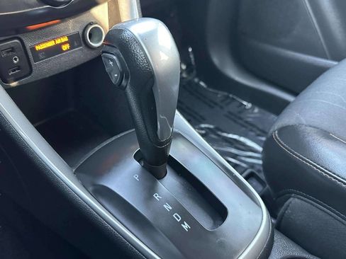 Used 2019 Chevrolet Trax LT w/ LT Convenience Package image 30