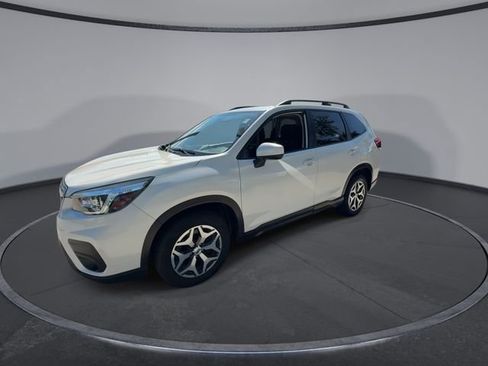 Used 2020 Subaru Forester Premium AWD/4WD image 4