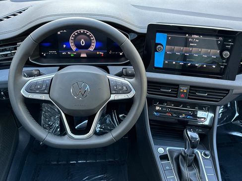 New 2026 Volkswagen Jetta SE image 13