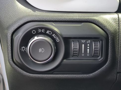 Used 2019 Jeep Wrangler Unlimited Sport S AWD/4WD image 25