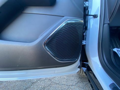 New 2026 GMC Acadia Denali Ultimate w/ LPO, Floor Liner Package image 28