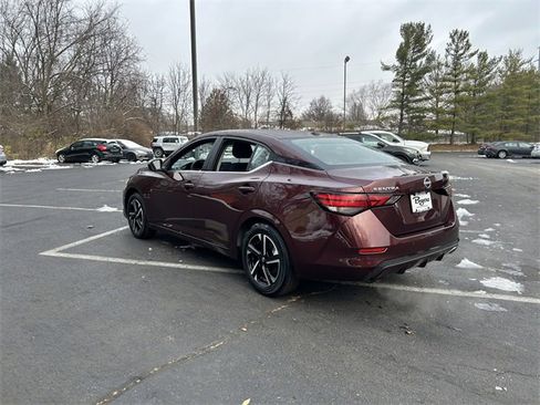 Used 2024 Nissan Sentra SV image 6