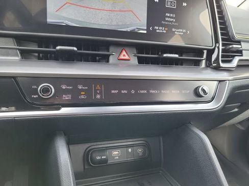 Certified 2025 Kia Sportage EX w/ Premium Package image 24