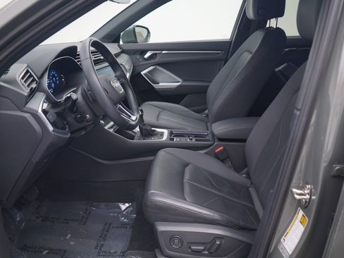 Used 2022 Audi Q3 2.0T Premium w/ Convenience Package image 6